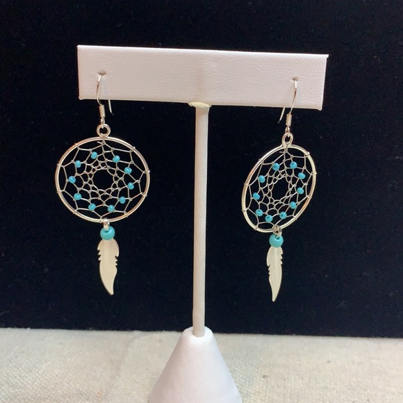 Turquoise dream catcher earrings - Picture 3 of 3